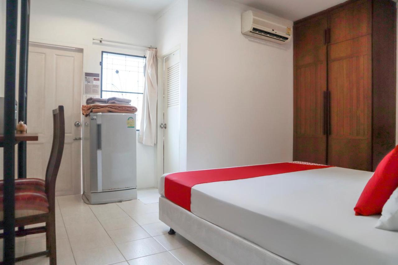 Oyo 1032 Beds Patong Hotel Phuket Екстериор снимка