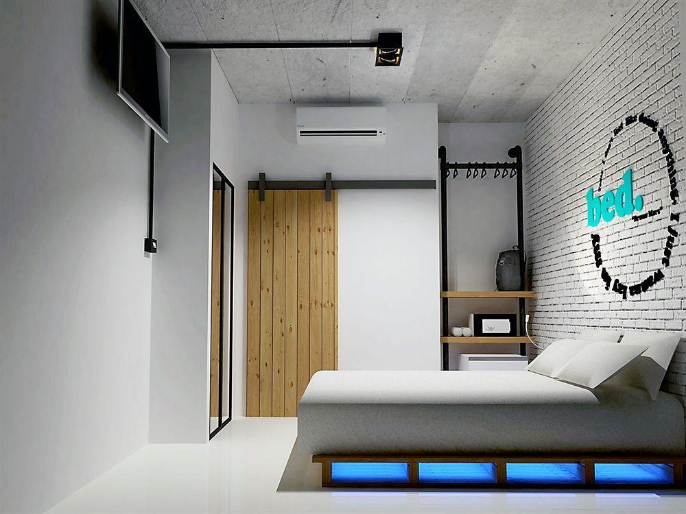 Oyo 1032 Beds Patong Hotel Phuket Екстериор снимка